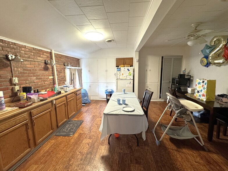 More Photos Of 28 Frederick St, Binghamton Office Residential For Sale