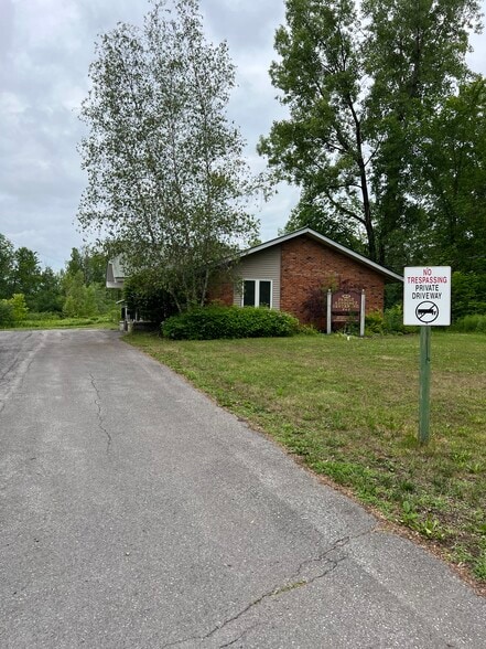 More Photos Of 5639 Walker Rd, Utica Specialty For Sale