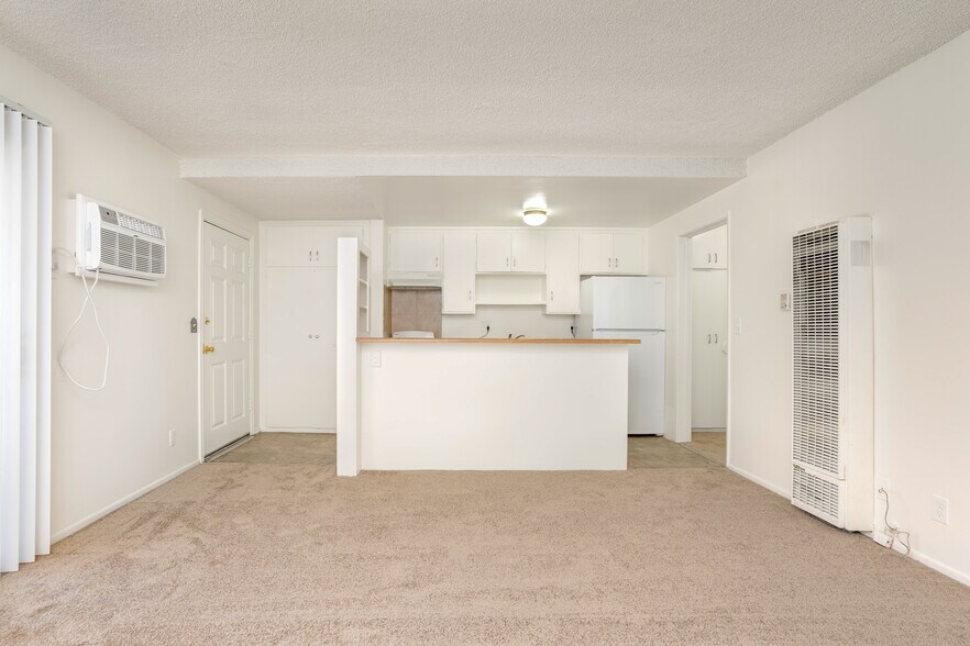 More Photos Of 7000 Etiwanda Ave, Reseda Apartments For Sale