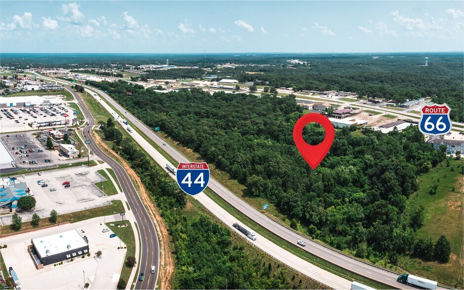 More Photos Of 530 Old Route 66, Saint Robert General Retail For Sale