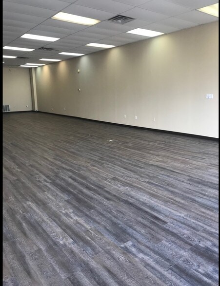More Photos Of 202 E Veterans Memorial Blvd, Killeen Storefront Retail Office For Sale