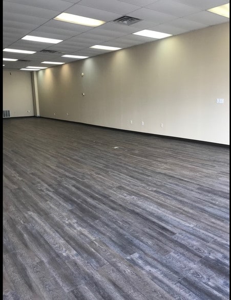 More Photos Of 202 E Veterans Memorial Blvd, Killeen Unknown For Lease