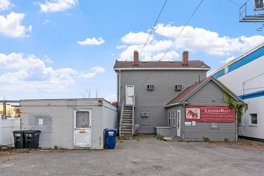 More Photos Of 489 Concord Ave, Cambridge Veterinarian Kennel For Sale
