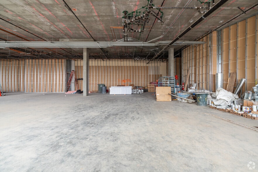 More Photos Of 600 El Camino Real, Belmont Storefront Retail Office For Sale