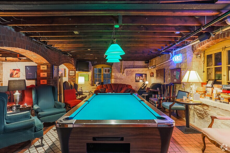 More Photos Of 325 McKinley Ave, Latrobe Restaurant For Sale