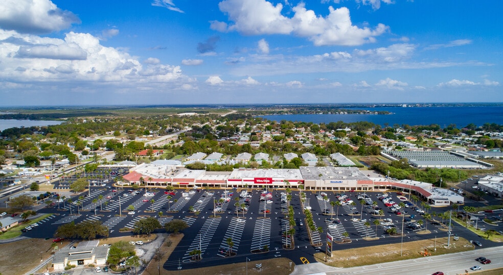 More Photos Of 600 Sebring Sq, Sebring Unknown For Lease