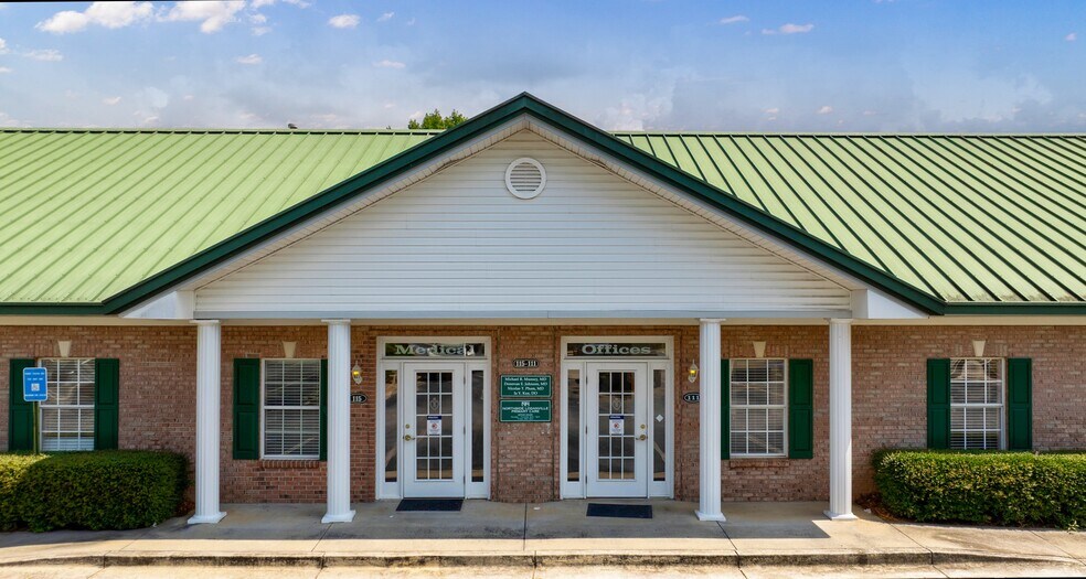 Primary Photo Of 111 Lee Byrd Rd, Loganville Medical For Sale