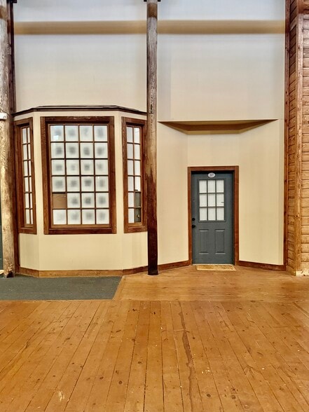 More Photos Of 1 Buffalo Ave, Concord Loft Creative Space For Sale