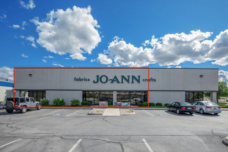 Primary Photo Of 3243-3275 S Federal Way, Boise Freestanding For Lease