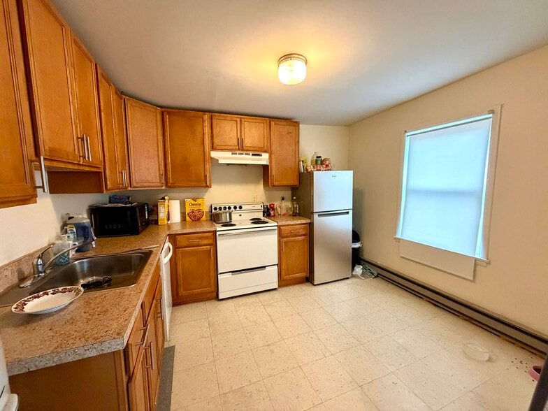 More Photos Of 1137 Light St, Baltimore Storefront Retail Residential For Sale