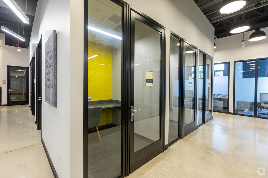 More Photos Of 700 S Rosemary Ave, West Palm Beach Coworking Space