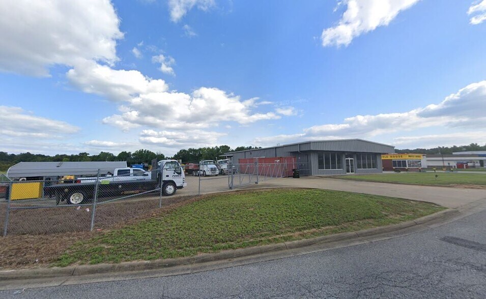 More Photos Of 5011 Skyland Blvd E, Tuscaloosa Freestanding For Lease