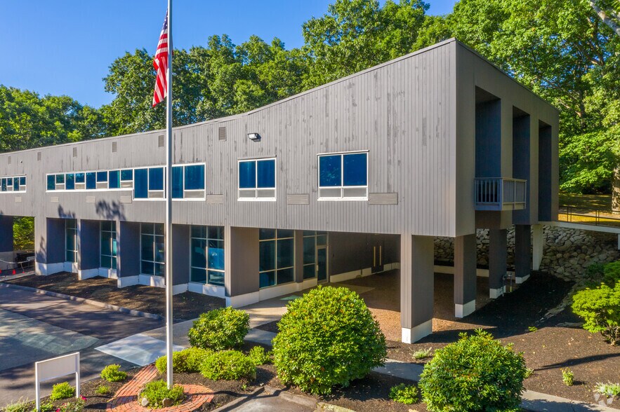 More Photos Of 100 Summit St, Peabody Office For Sale