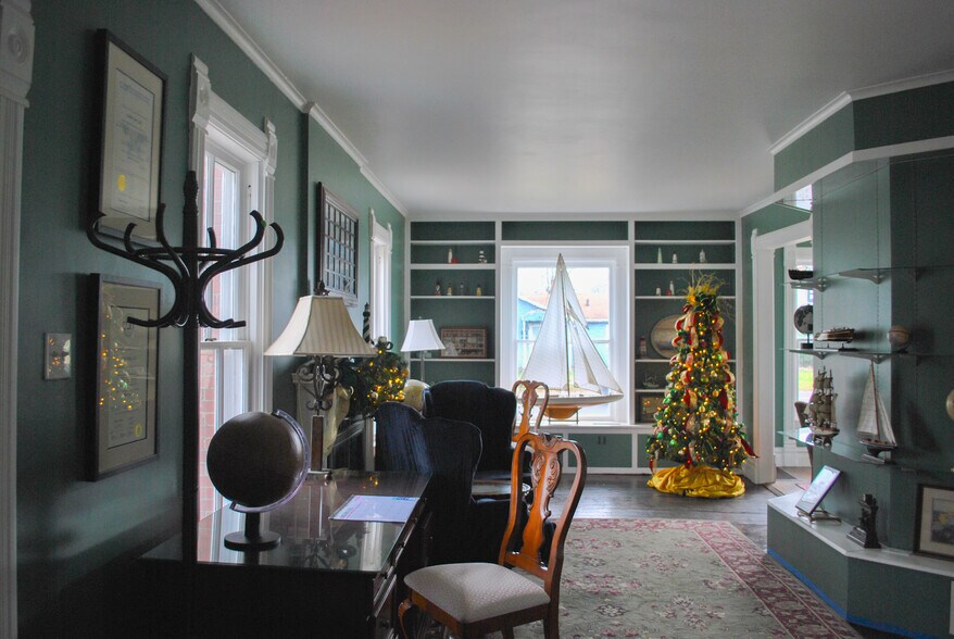 More Photos Of 935 S Ironwood Dr, South Bend Office For Sale