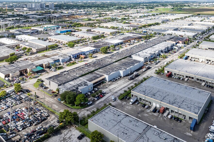 More Photos Of 7901-8195 NW 67th St, Miami Warehouse For Lease