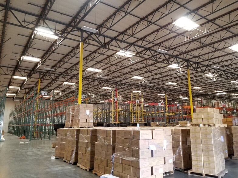 More Photos Of 13500 Marlay Ave, Fontana Warehouse For Lease