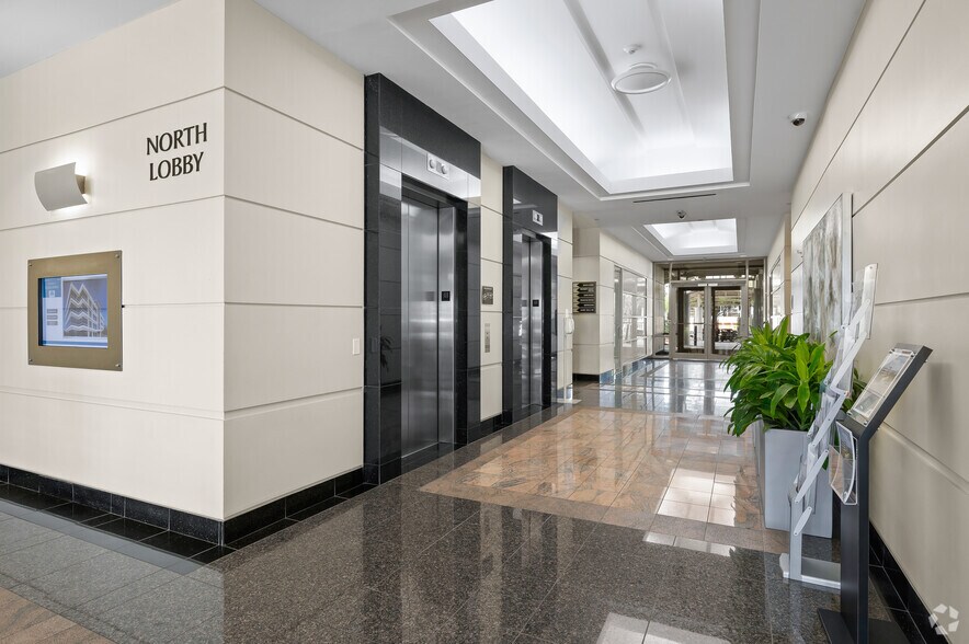 More Photos Of 7301 N State Highway 161, Irving Office For Lease