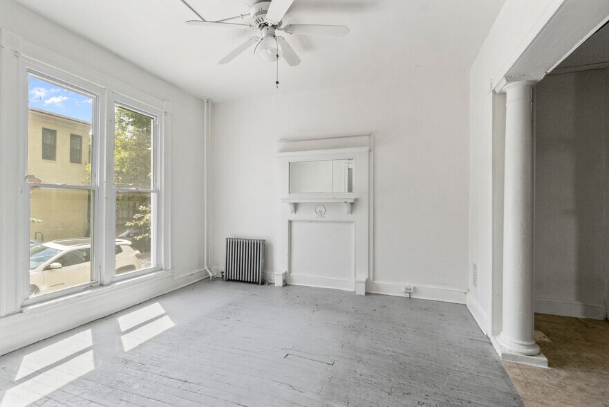 More Photos Of 200 W Lorraine Ave, Baltimore Storefront Retail Residential For Sale
