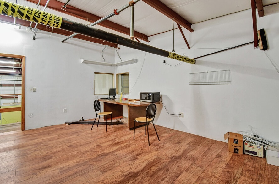 More Photos Of 1761 Dobbs Rd, Saint Augustine Warehouse For Sale