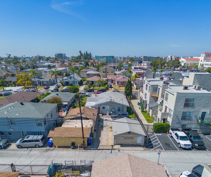 More Photos Of 4263 Chamoune Ave, San Diego Apartments For Sale