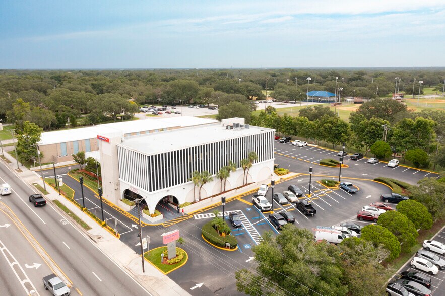 More Photos Of 9385 N 56th St, Temple Terrace General Retail For Lease