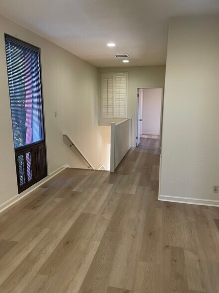 More Photos Of 96 W Campbell Ave, Campbell Office For Lease