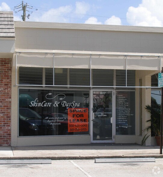 More Photos Of 1617-1621 SE 3rd Ct, Deerfield Beach Freestanding For Lease