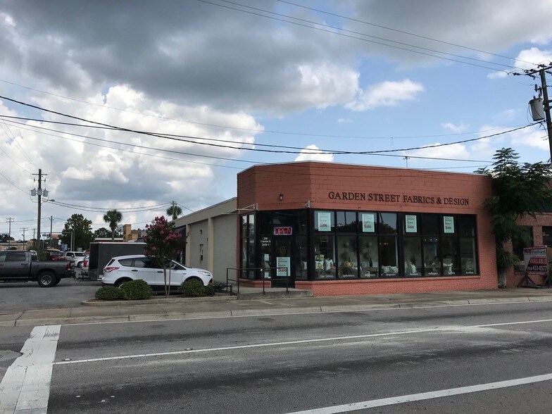 More Photos Of 200 E Garden St, Pensacola Freestanding For Lease