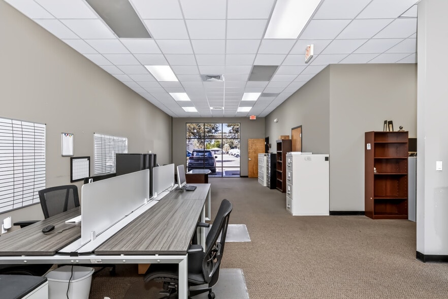 More Photos Of 13775-13777 N Nebraska Ave, Tampa Office For Sale