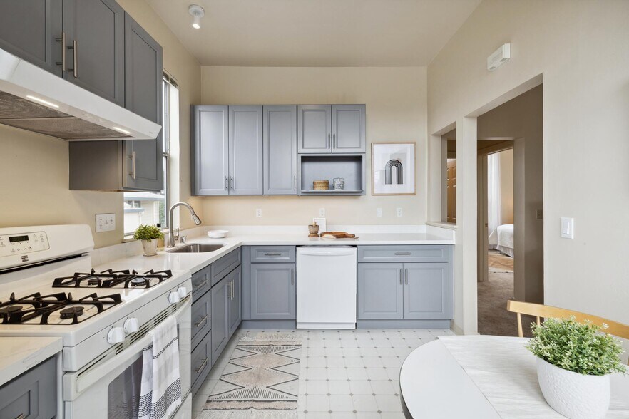 More Photos Of 1820 3rd St, Alameda Apartments For Sale