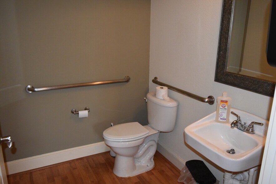 More Photos Of 13644 Breton Ridge St, Houston Medical For Sale