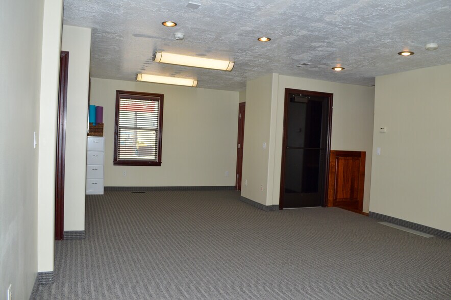 More Photos Of 460 E 1000 N, North Salt Lake Office Residential For Lease