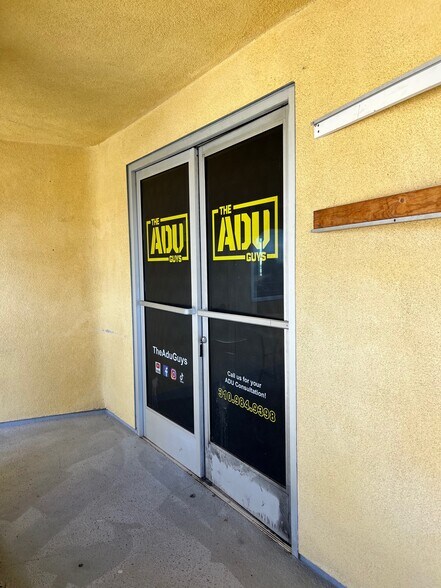 More Photos Of 23601 Avalon Blvd, Carson Storefront Retail Office For Lease