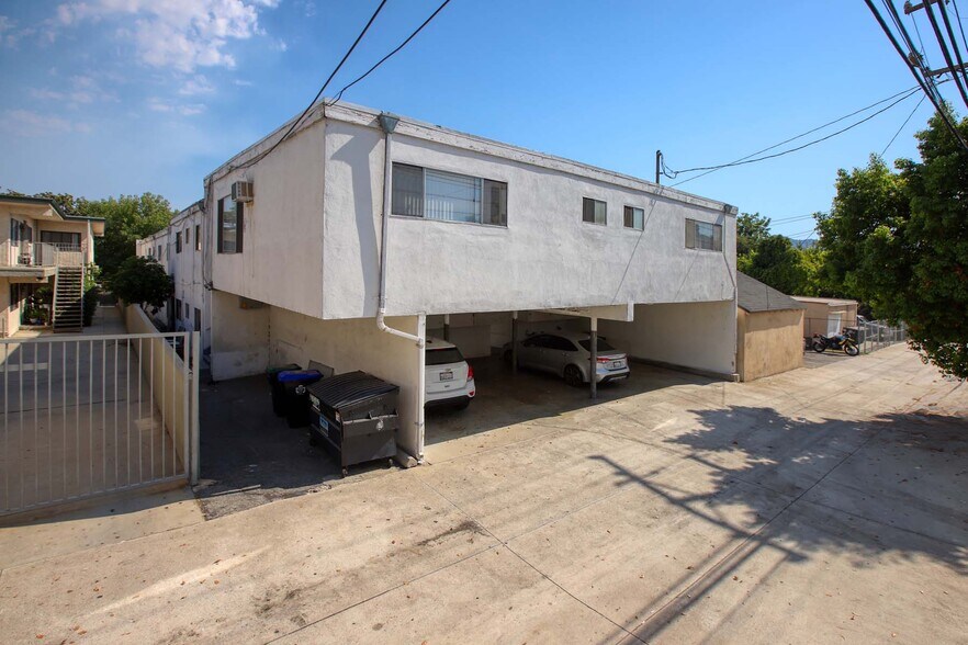 More Photos Of 1055 Grover Ave, Glendale Apartments For Sale