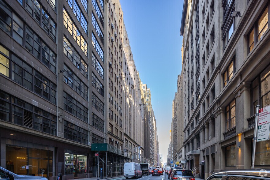 Primary Photo Of 250 W 39th St, New York Office For Sale