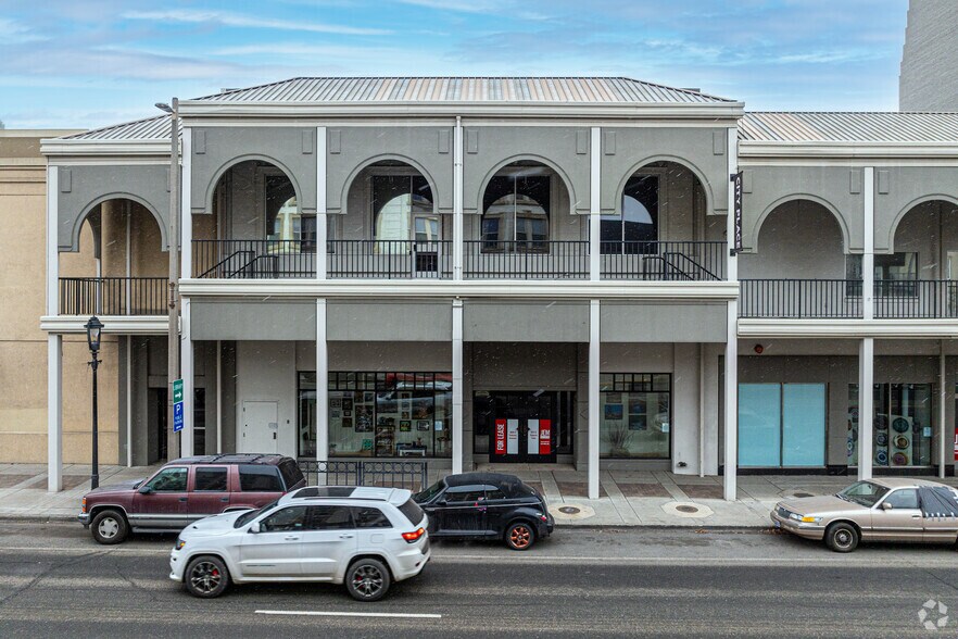 More Photos Of 309 E Yakima Ave, Yakima Storefront Retail Office For Lease