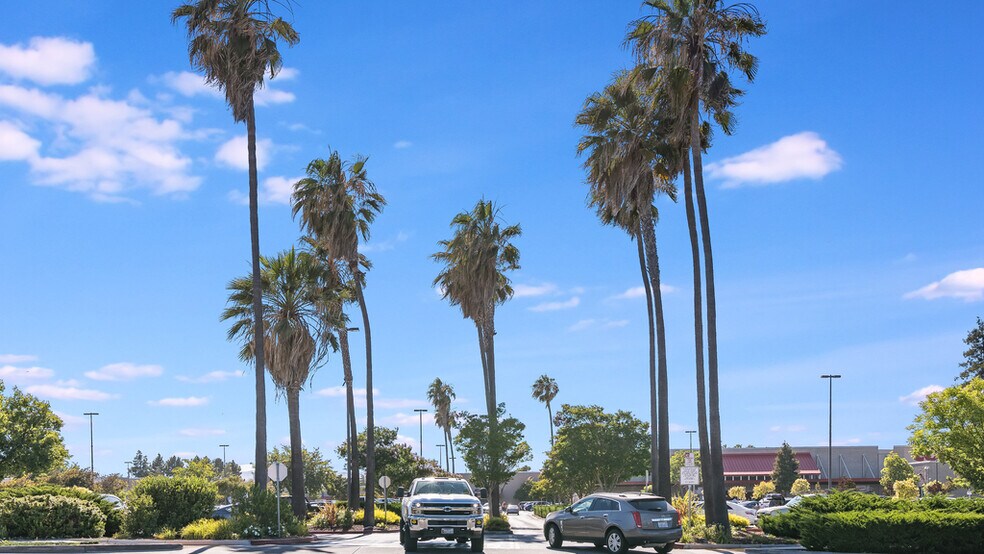 More Photos Of 1030 N Rengstorff Ave, Mountain View Unknown For Lease