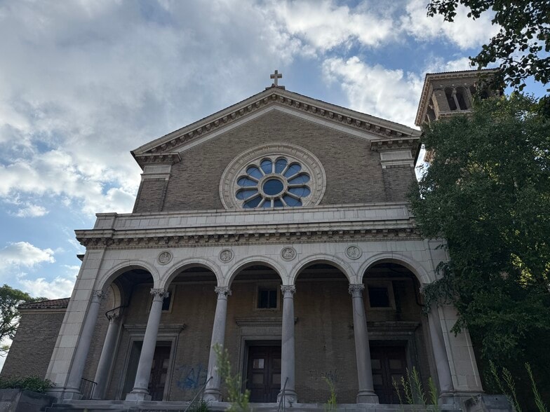 More Photos Of 3500 Montgomery Rd, Cincinnati Religious Facility For Sale