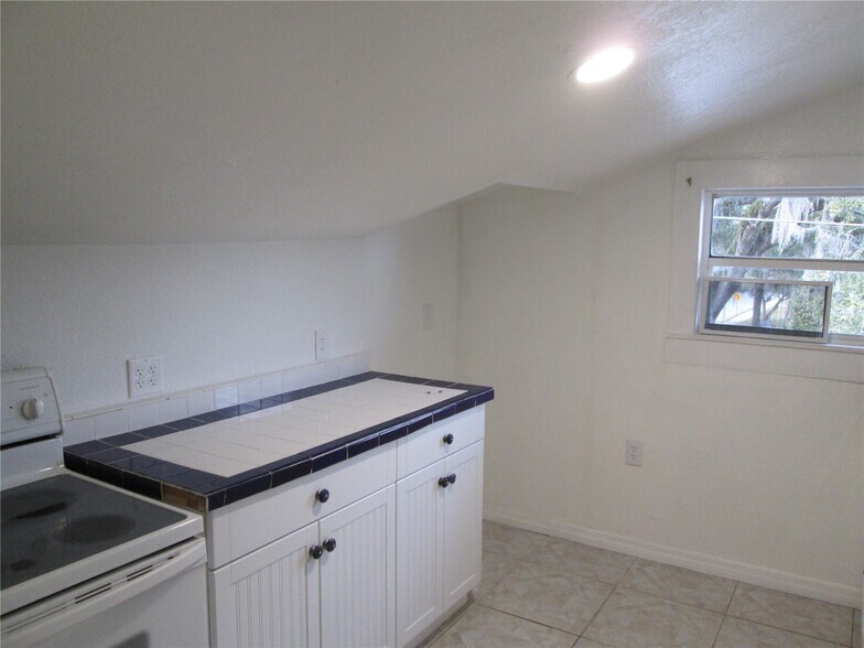 More Photos Of 128 Orange Ave, Leesburg Office Residential For Lease