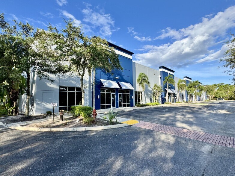 Primary Photo Of 14930 Corporate Rd S, Jupiter Warehouse For Sale