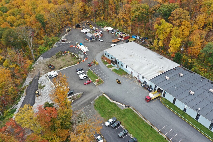 Primary Photo Of 1214 Route 52, Carmel Manufacturing For Sale