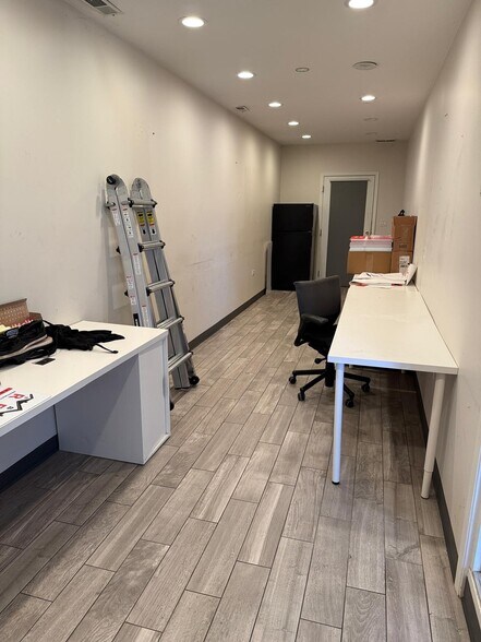 More Photos Of 15062 Archer Ave, Lockport Warehouse For Lease
