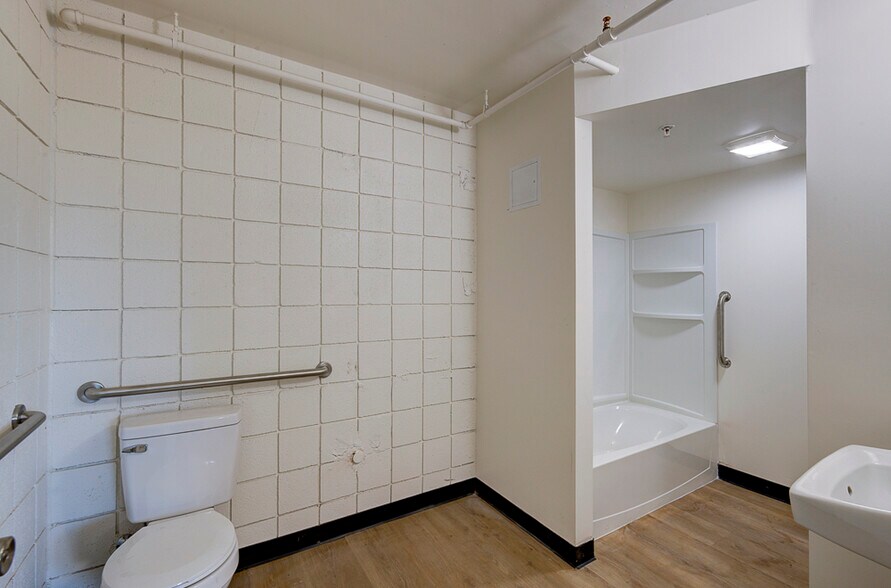 More Photos Of 4278 W Ashlan Ave, Fresno Apartments For Sale