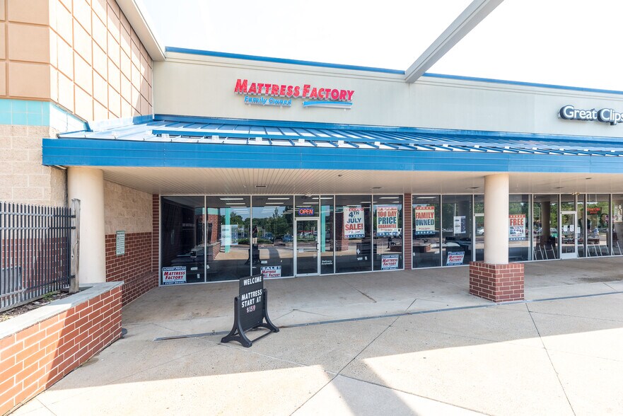 More Photos Of 611-651 Main St, Harleysville Storefront For Lease