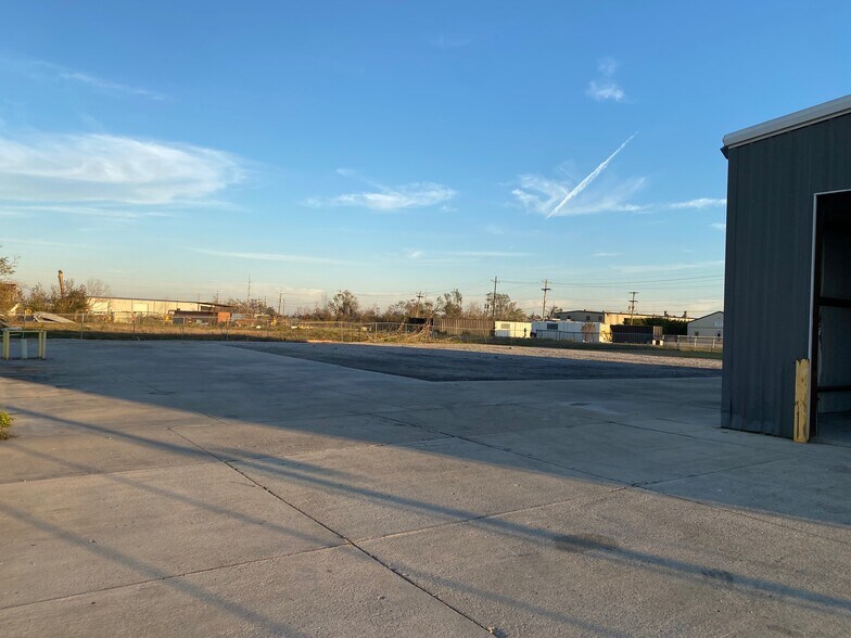 More Photos Of 2261 Denley Rd, Houma Warehouse For Sale
