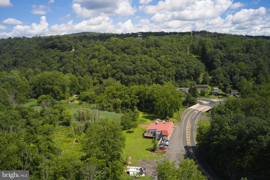 More Photos Of 9755 Easton Rd, Kintnersville Restaurant For Sale