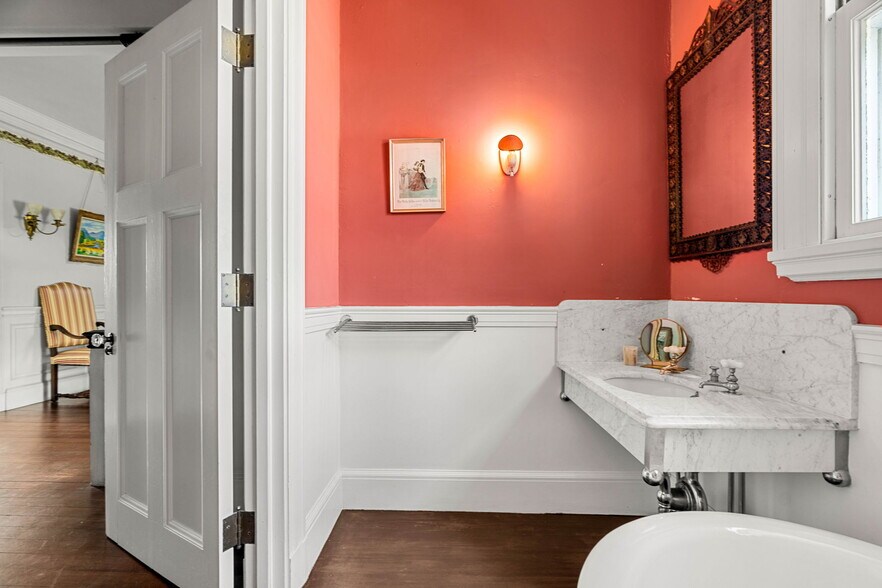 More Photos Of 4 Windmill Hill rd, Dublin Specialty For Sale