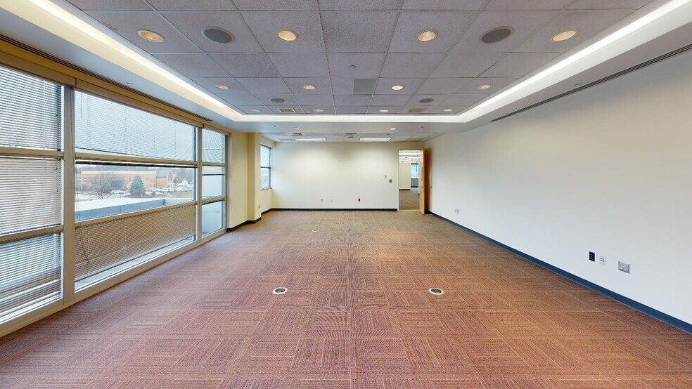 More Photos Of 300 Allegheny Dr, Warrendale Office For Lease