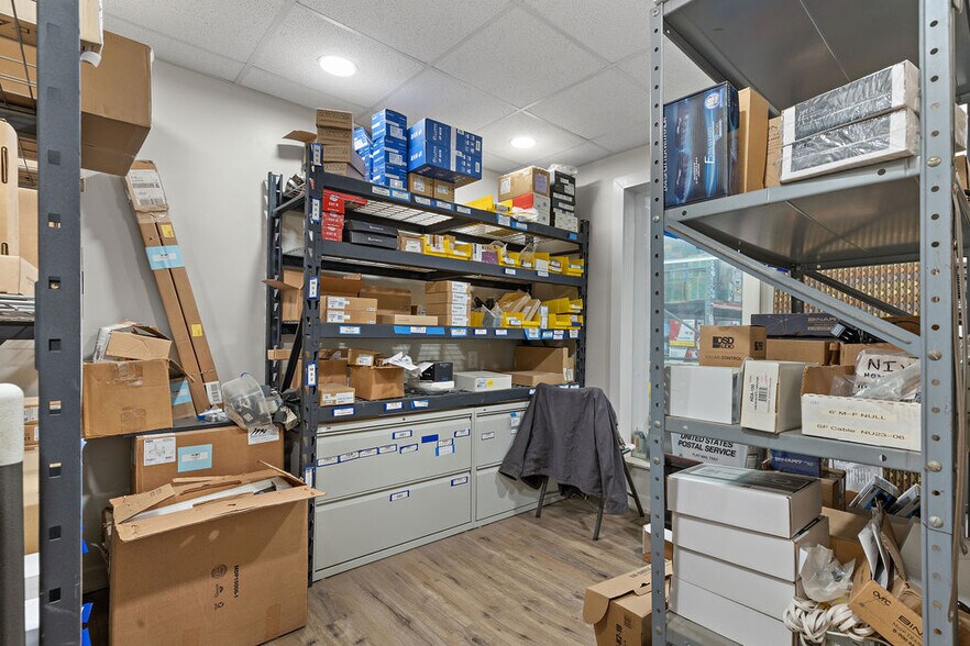 More Photos Of 158 N High St, Gahanna Office Residential For Sale