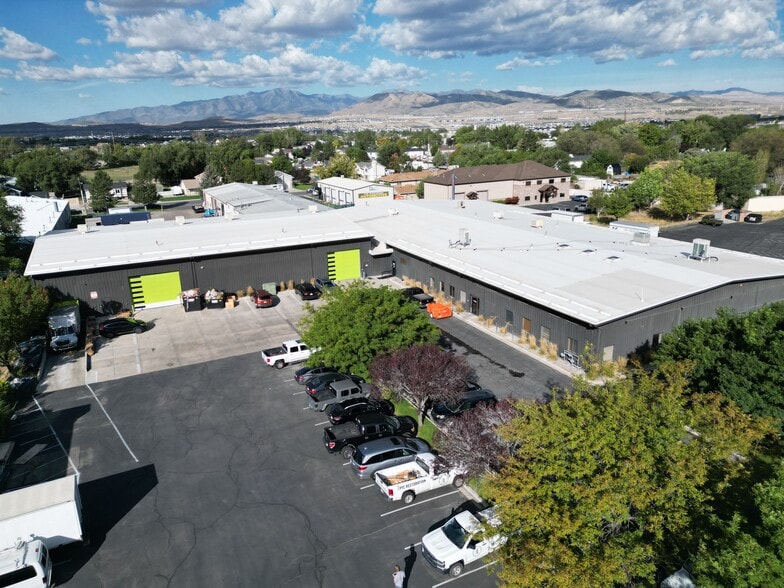 More Photos Of 1657 N State St, Lehi Manufacturing For Sale